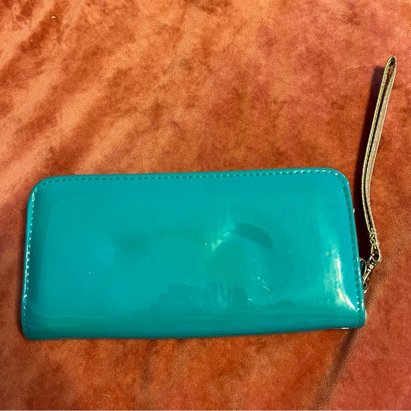 Wallet - Picture 2 of 6